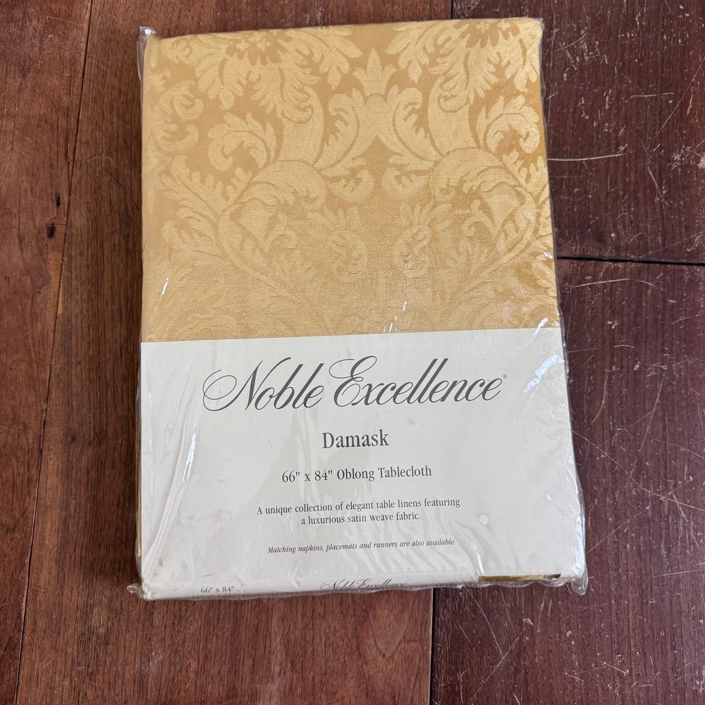 Noble‎ Excellence Damask Gold Jacquard 66 x 84 inches Oblong Tablecloth NEW